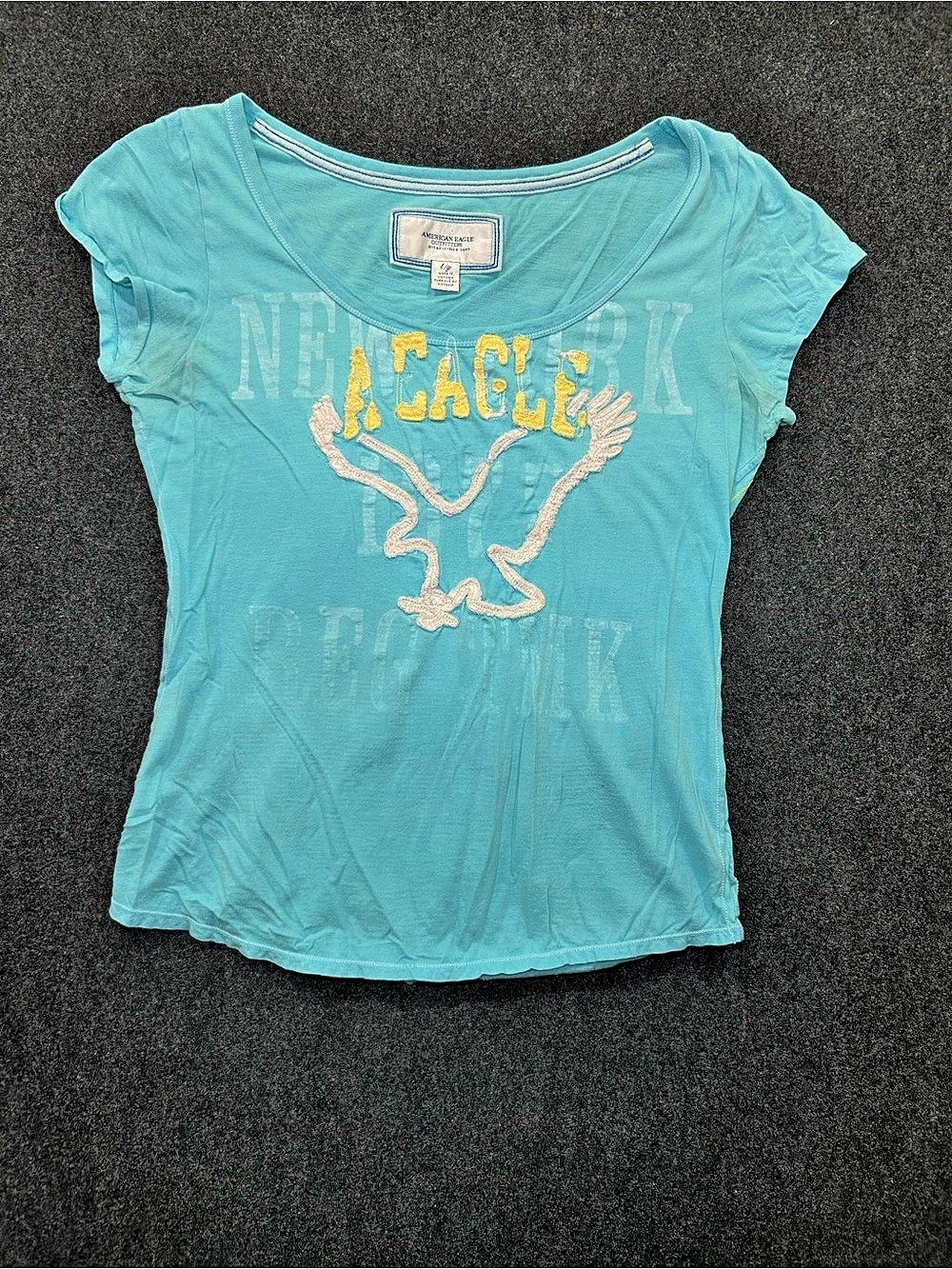 American Eagle Graphic Short Sleeve Tee Size Medium